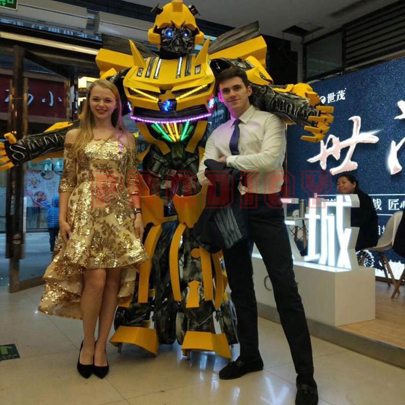Model robot Transformer coat
